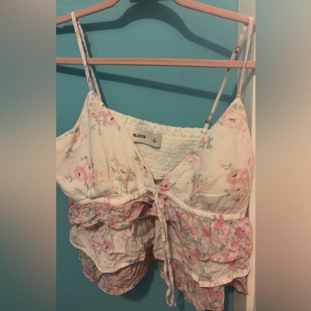 Hollister Floral Ruffle Tank Top - White and Pink